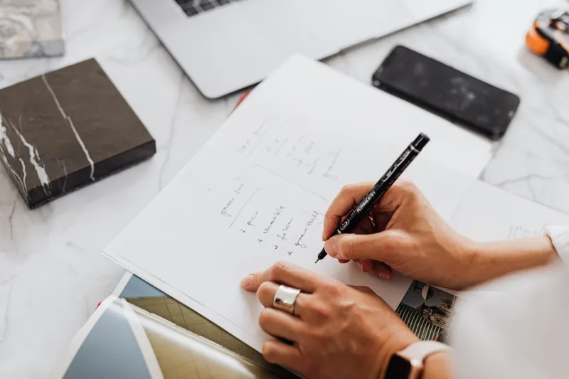 Stuck in Draft Mode: Why Your Strongest Creative Ideas Never Make It Out of Your Phone